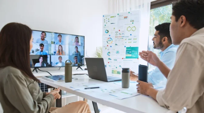 What Are the Key Differences Between Remote Employees and Virtual Assistants?